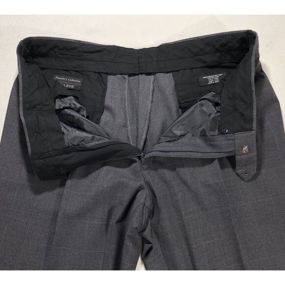 Jos a Bank Travelers Collection Suit 44x36L Two Button Single Vent Plaid Gray - Picture 9 of 12